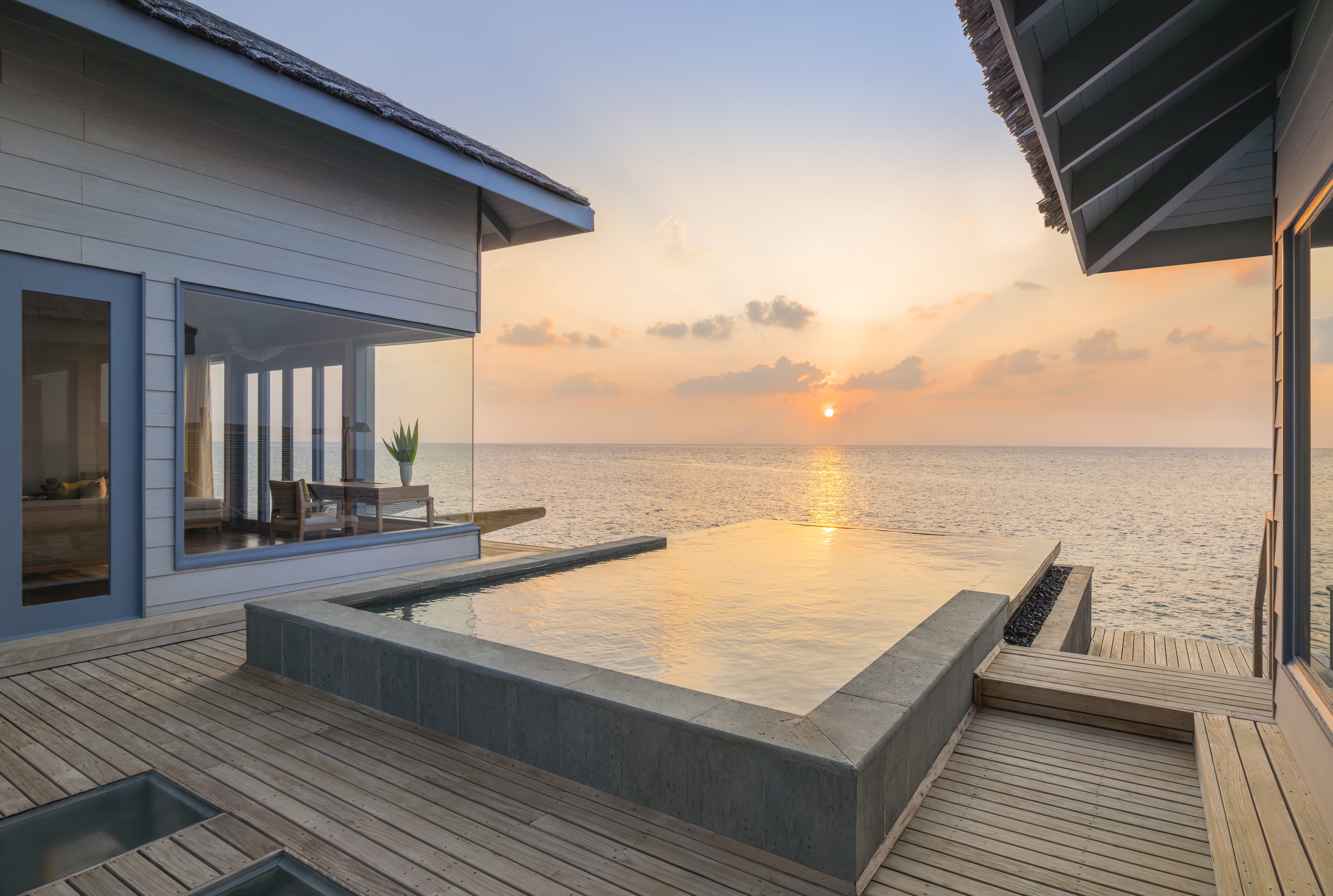 The Halcyon_Sunset Overwater Retreat_Pool